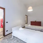 Maurizio House